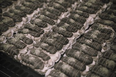 Masada lezzetli bir pasta var.