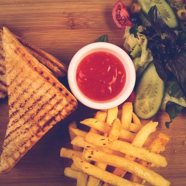 Geleneksel Türk tostu, lezzetli kahvaltı