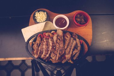 Masada nefis et yemeği. 