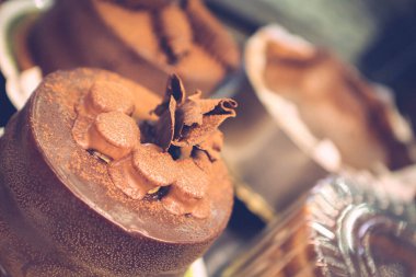 Masada lezzetli bir pasta var.