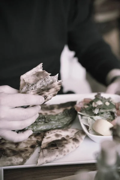 Geleneksel Türkçe Fırında Pide Türk Pizzası Orta Doğu Aperatifleri Türk — Stok fotoğraf