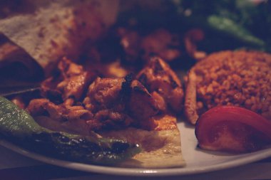 Masada nefis et yemeği. 