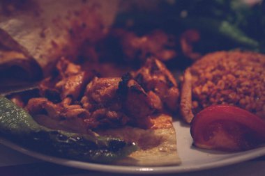 Masada nefis et yemeği. 