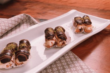 Masada lezzetli bir pasta var.