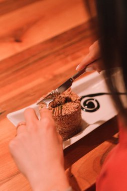 Masada lezzetli bir pasta var.