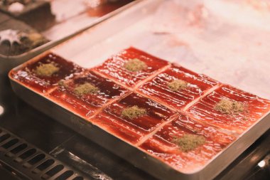 Masada lezzetli bir pasta var.