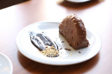 Masada lezzetli bir pasta var.