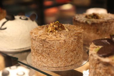 Masada lezzetli bir pasta var.