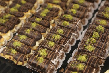 Masada lezzetli bir pasta var.