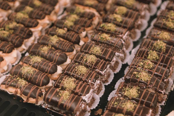 Masada lezzetli bir pasta var.