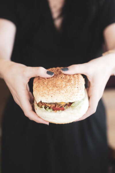 Homemade hamburger with fresh vegetables