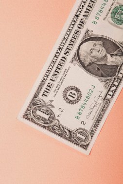 Bir sürü nakit bize dolar