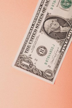 Bir sürü nakit bize dolar