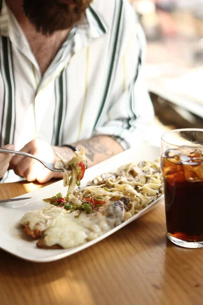 Lekker Kippenvoer Tafel — Stockfoto