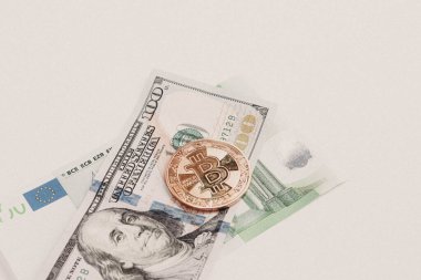 Avro, Amerikan Doları ve Bitcoin parası