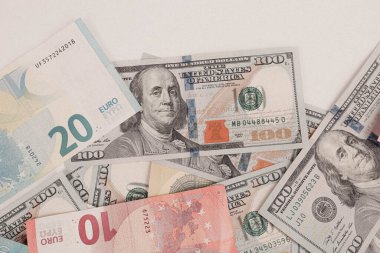 Bize dolar ve euro banknot para