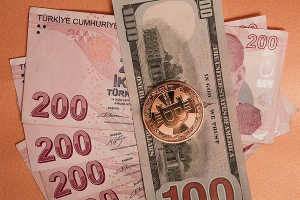 Turkse Lira Bankbiljetten Dollars Bitcoin — Stockfoto