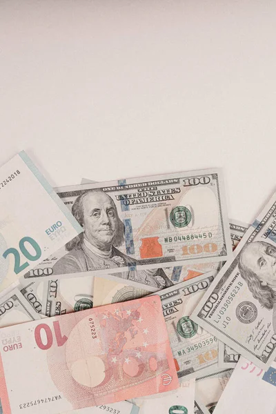 Bize dolar ve euro banknot para