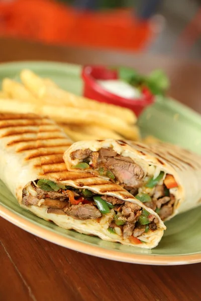 Delicious Grilled Wrap Sandwich Meat — Stock Photo, Image