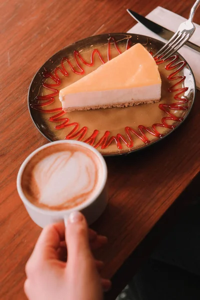 Slice Delicious Cake Cup Coffee — Stock Photo, Image