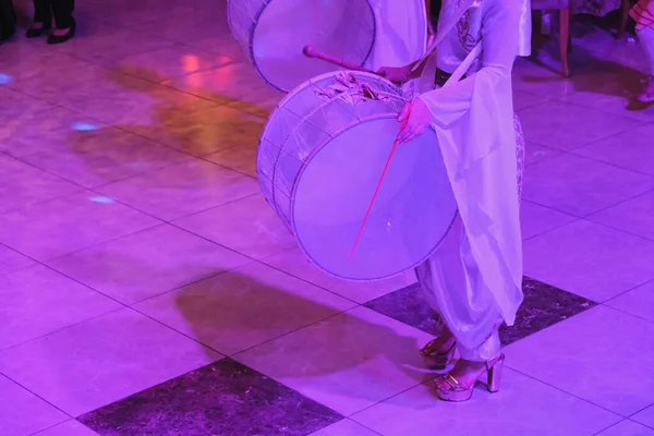 Perkusista Turecki Perkusista Scenie — Zdjęcie stockowe