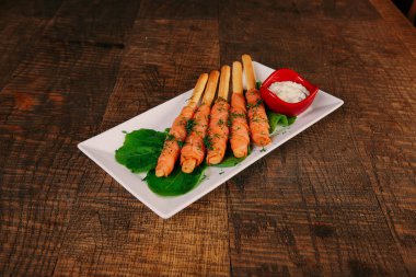 Biraz sebzeli somon pişirdim.