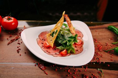 Biraz sebzeli somon pişirdim.