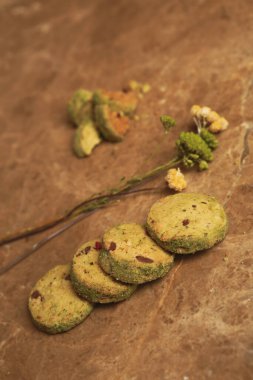 Koyu çikolata parçaları ile tanımlama