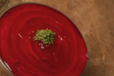 Lezzetli kırmızı jöle yığını