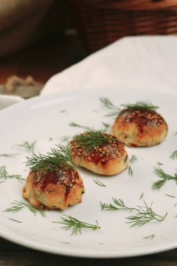 Koyu çikolata parçaları ile tanımlama