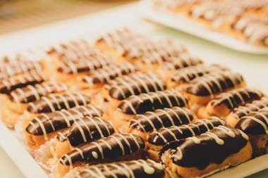 Masada lezzetli bir pasta var.