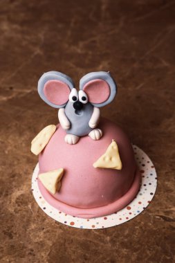 Masada lezzetli bir pasta var.