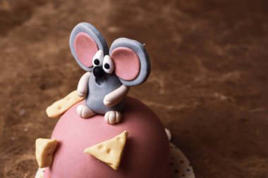 Masada lezzetli bir pasta var.