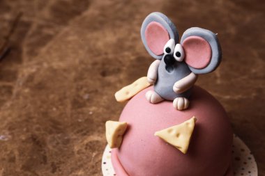 Masada lezzetli bir pasta var.