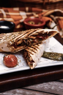 Lezzetli et eti, Türk kebap, sandviç dürümü.