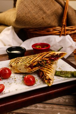 Lezzetli ve ızgara sandviç.