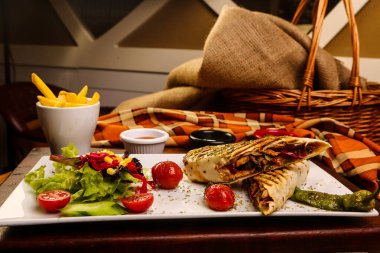 Lezzetli ve ızgara sandviç.