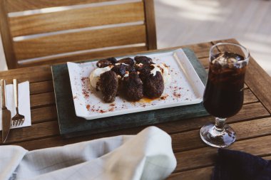 Masada nefis et yemeği. 