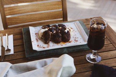 Masada nefis et yemeği. 