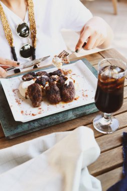 Masada nefis et yemeği. 