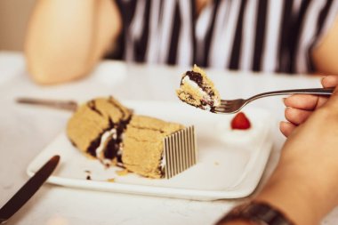 Masada lezzetli bir pasta var.