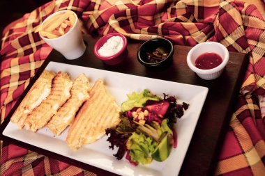 Geleneksel Türk tostu, lezzetli kahvaltı