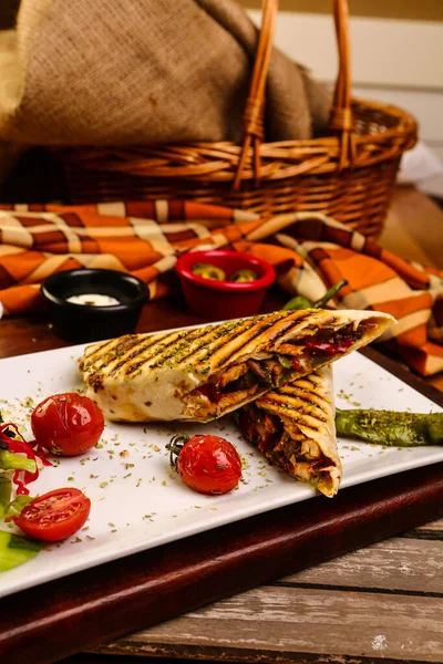 Delicious Grilled Wrap Sandwich — Stock Photo, Image