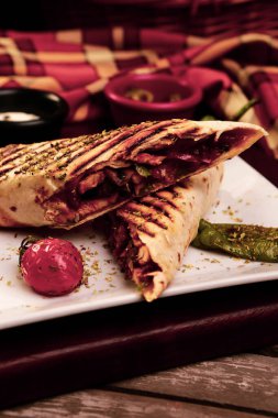 Lezzetli ve ızgara sandviç.