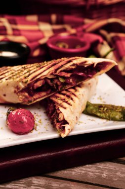 Lezzetli ve ızgara sandviç.