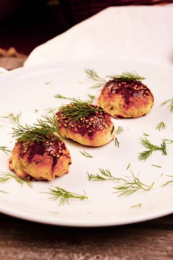 Koyu çikolata parçaları ile tanımlama