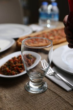 Salgam suyu, popüler Türk içeceği, şalgam suyu 