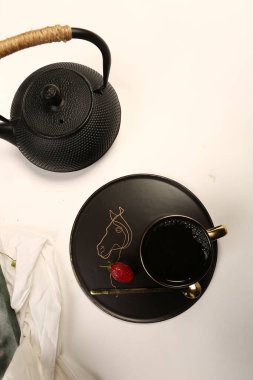 Masada bir fincan çay.