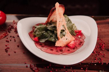 Biraz sebzeli somon pişirdim.