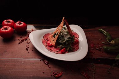 Biraz sebzeli somon pişirdim.